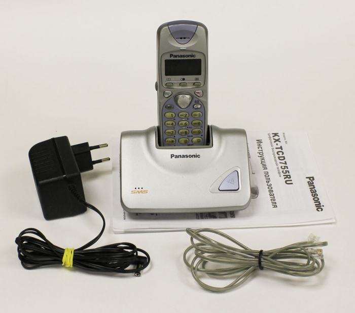 Телефон стационарный Panasonic, с комплектующими (см. фото)